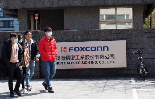 Foxconn geeft personeel iPhone-fabriek bonus om te blijven