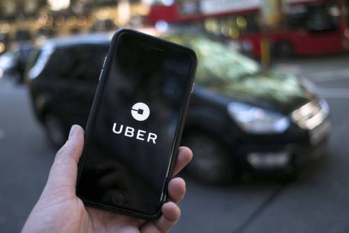 Uber wil met rechtszaak tegen ministerie van algemene taxi-cao af